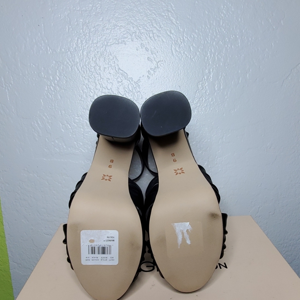 BCBGeneration Black Rounded High Heels. - Picture 6 of 7